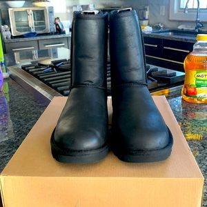Classic black leather ugg